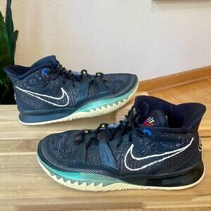 Nike Kyrie 7 Basketball Tennis Shoes Size 10